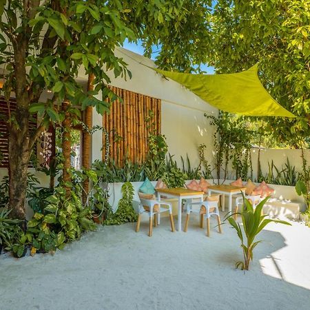 Niru Isle Maldives Hotel Gaafaru Exterior photo